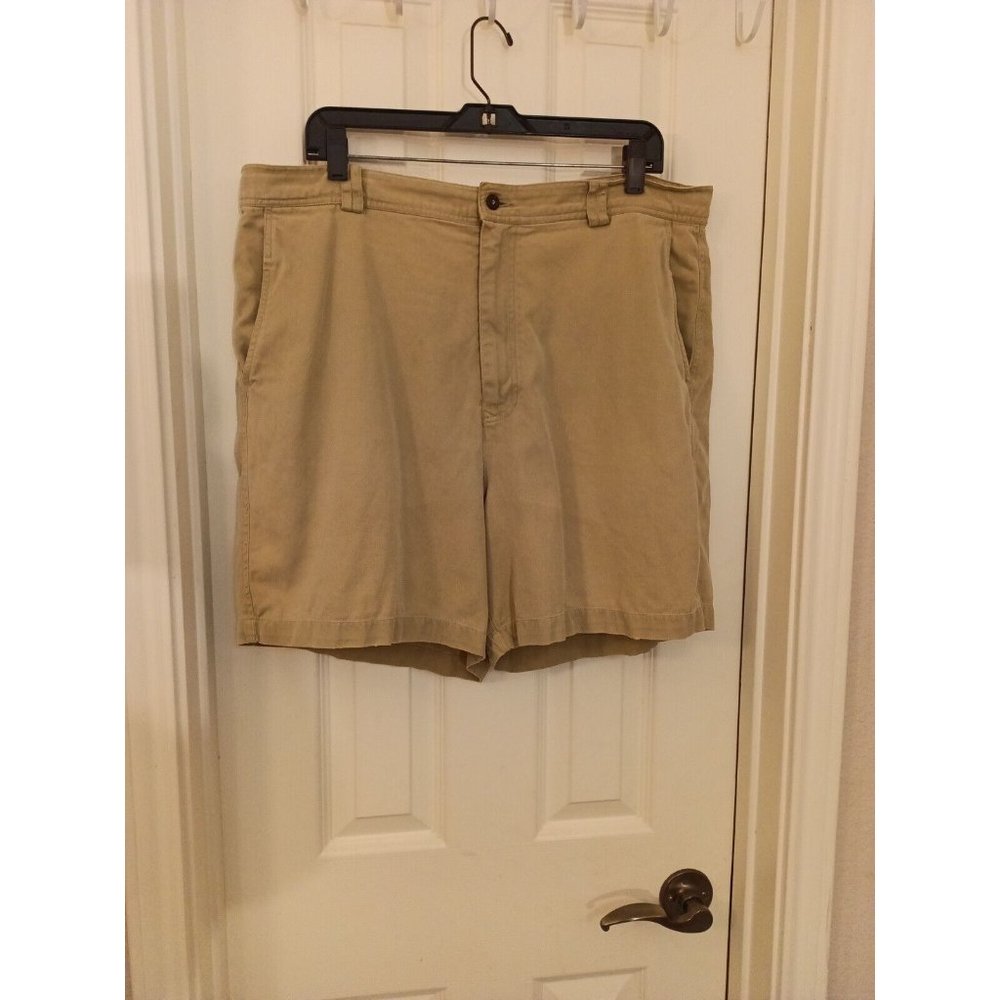 Men's Tommy Bahama Beige Active Chino Relaxed Vacation Shorts Size 40